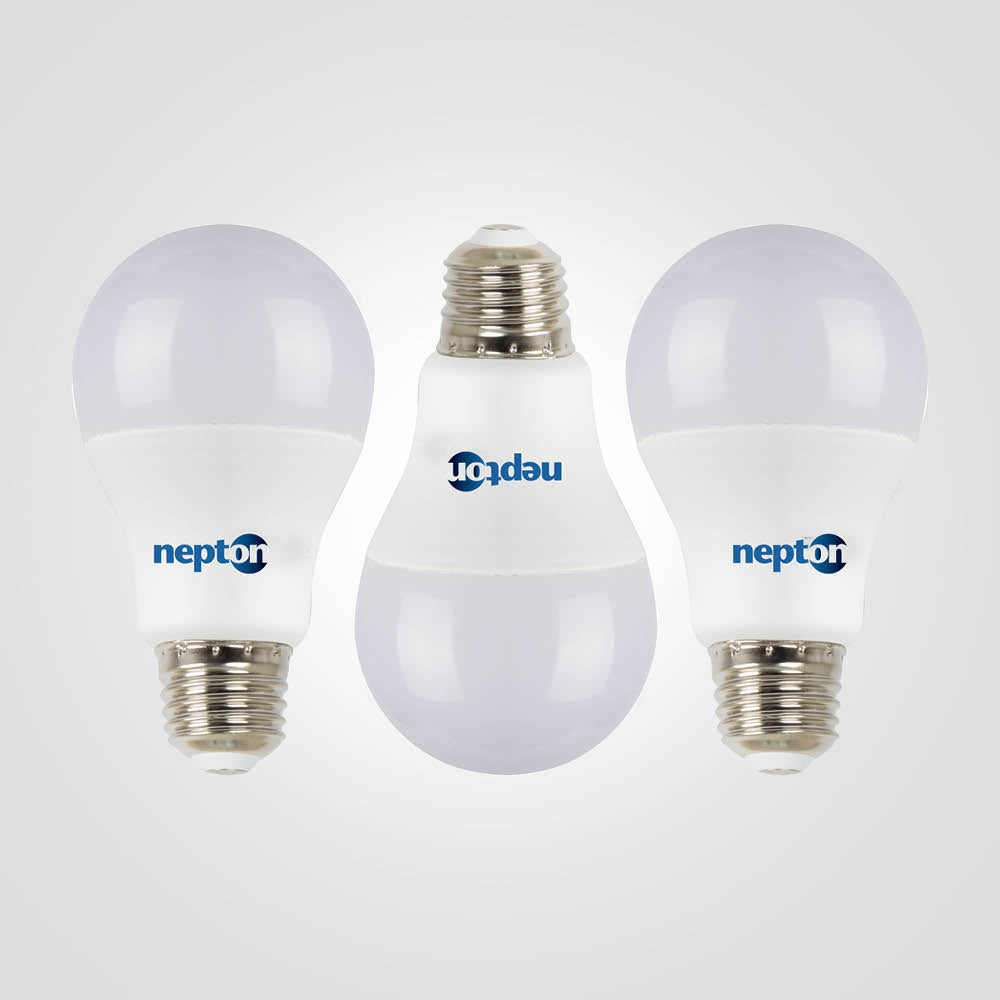 מארז נורת 3 יח' לד צבעונית עם שלט RGB 4W E27