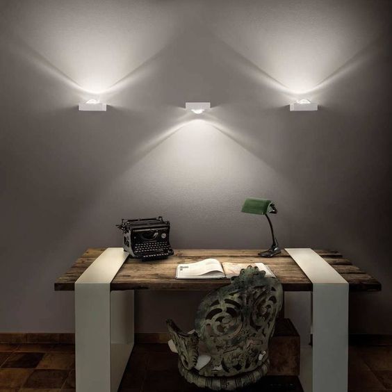 מנורת קיר SHELF