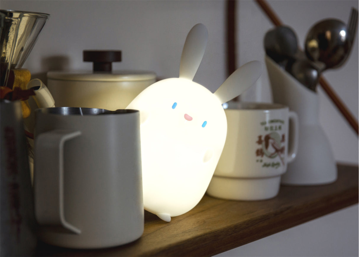מנורת לילה ארנבת סיליקון לילדים נטענת USB