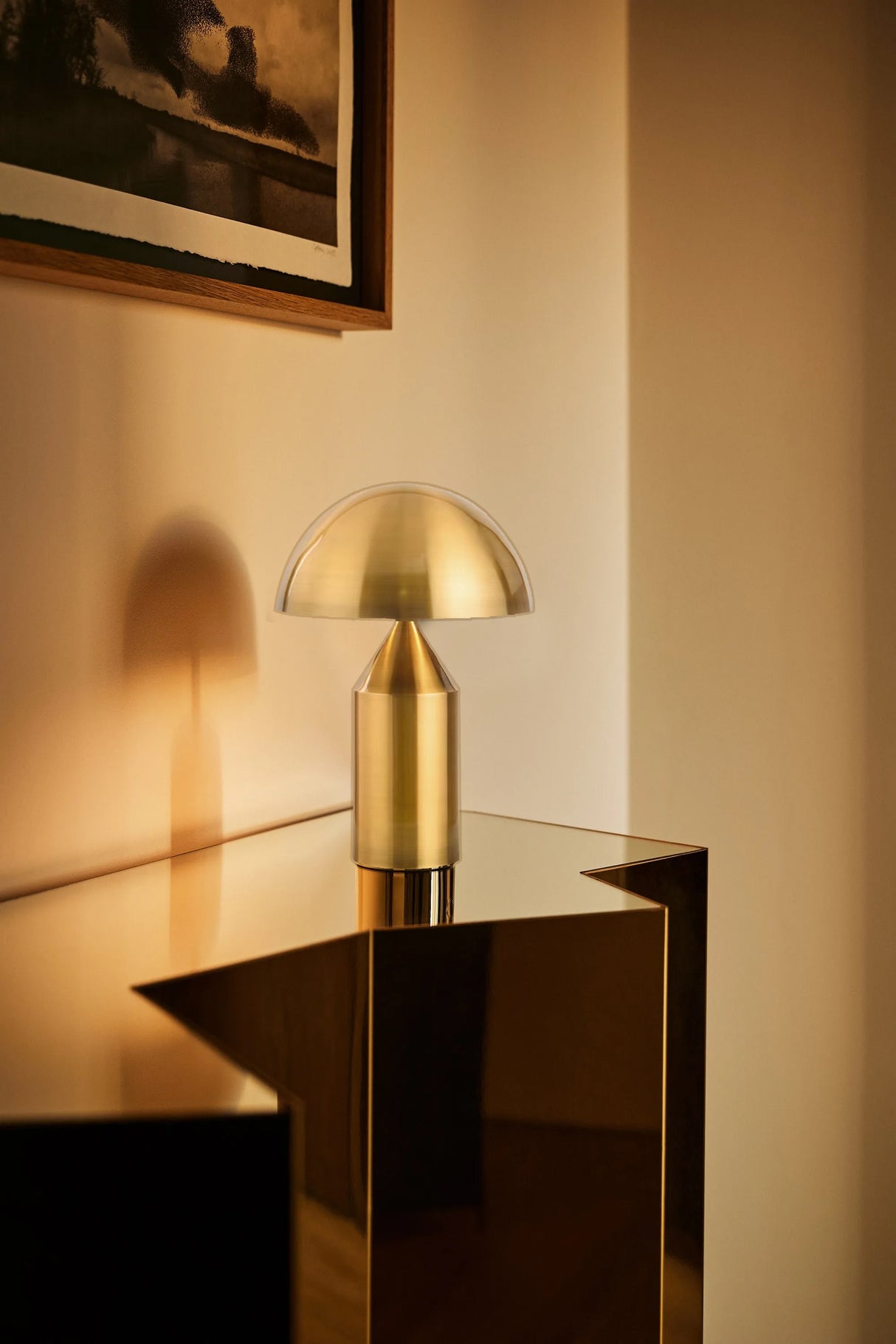 מנורת שולחן גולדין