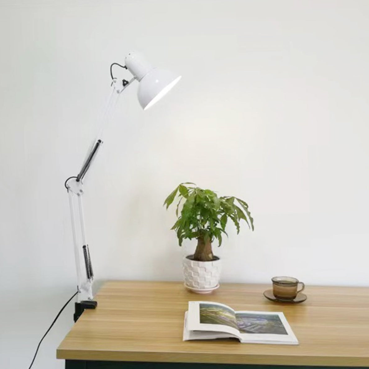 מנורת שולחן שרטוט קליפס שחור| לבן|כחול| כסף