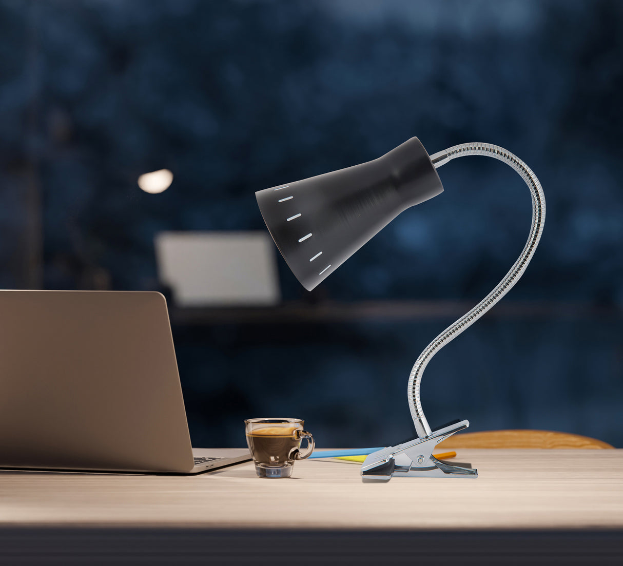 מנורת שולחן קליפס טורונטו