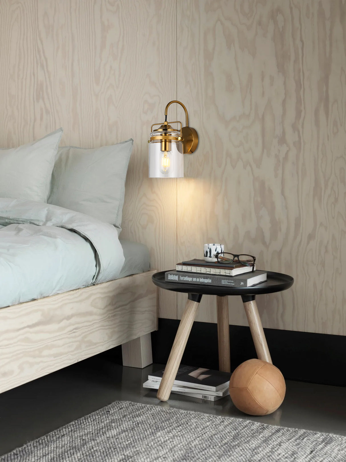 מנורת קיר וינה