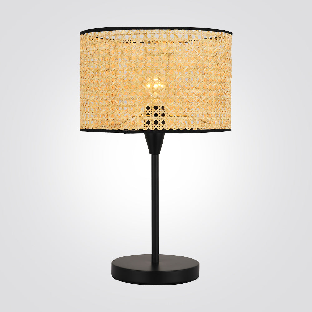 מנורת שולחן נעמת ראטן