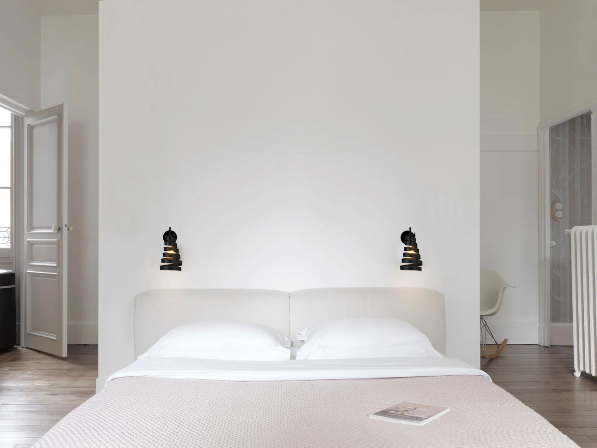 מנורת קיר ברק