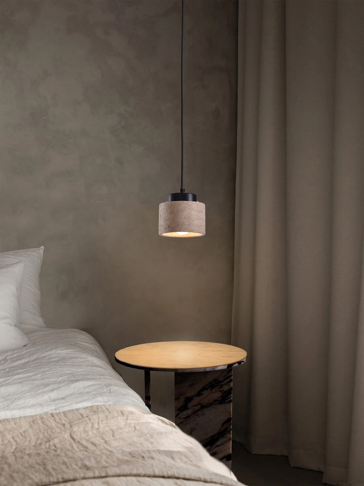 מנורת תלייה ניקולס טרוורטין