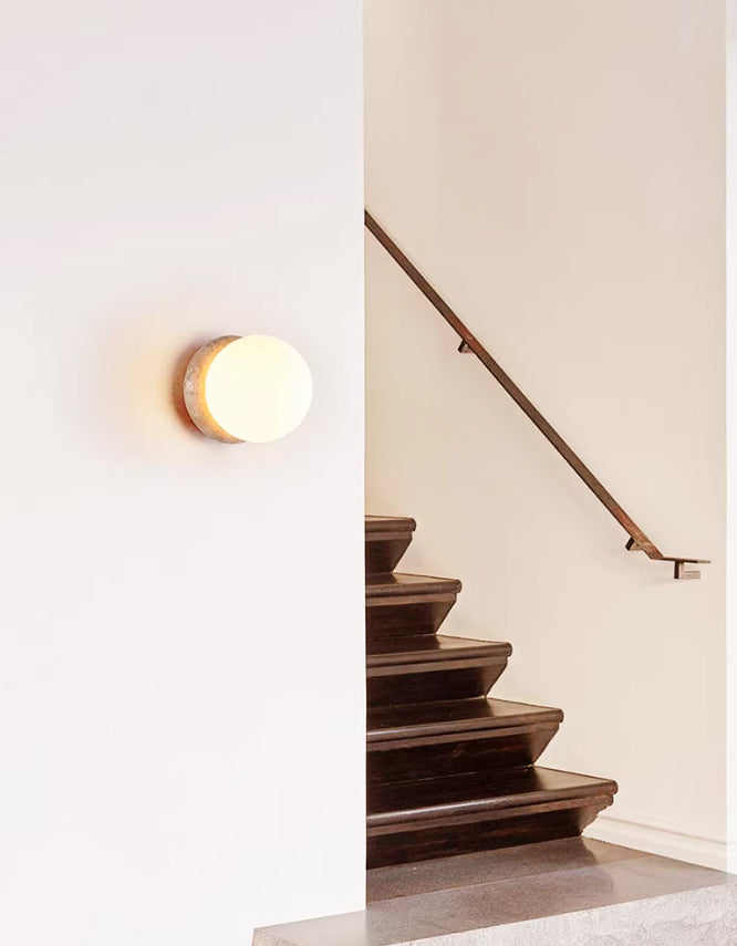 מנורת קיר לוצ׳ה – טרוונטין טבעי וזכוכית | דגם A