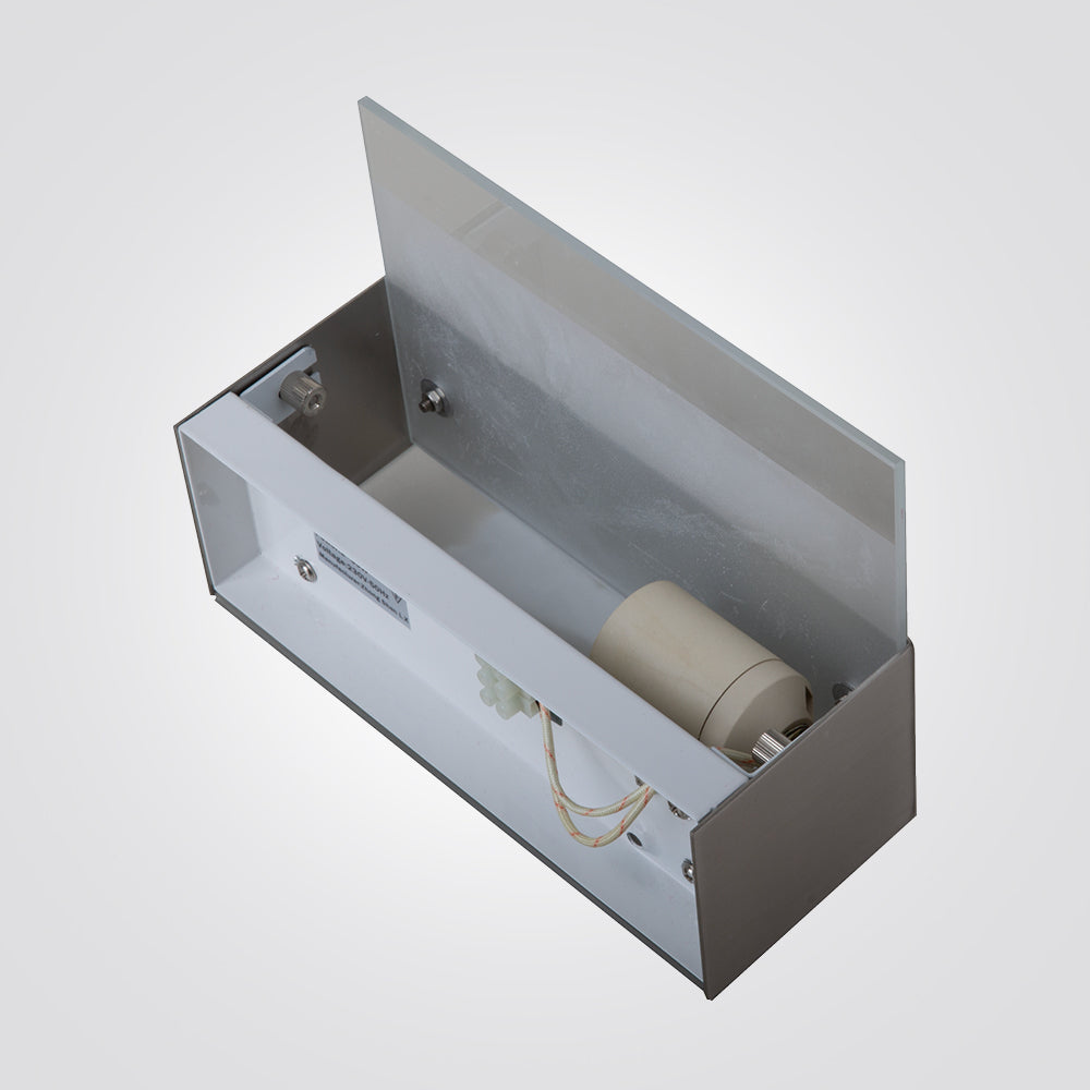 מנורת קיר מתכת אדיר