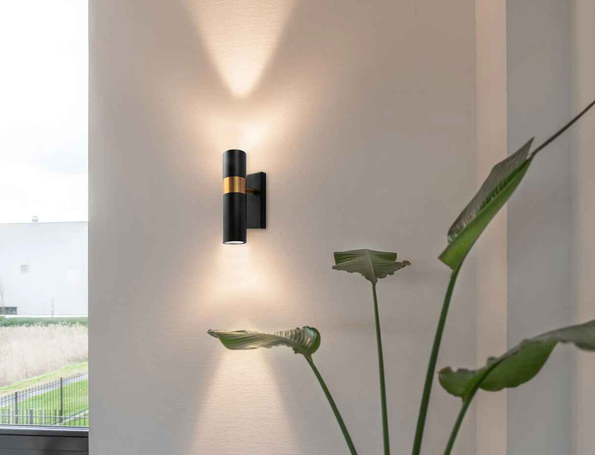 מנורת קיר אפ דאון כריסטיאן פליז+ שחור דגם| B