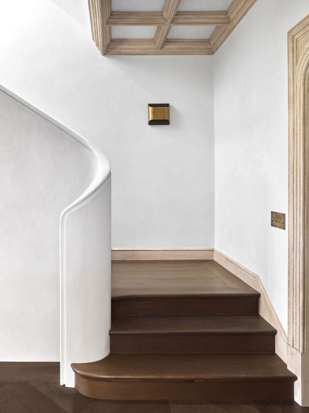 מנורת קיר אפ- דאון לוני| דגם A