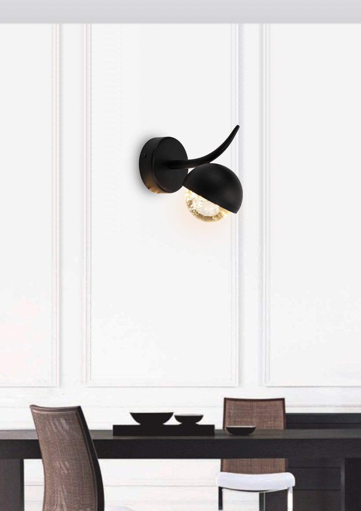 מנורת קיר שוהם לד שחור