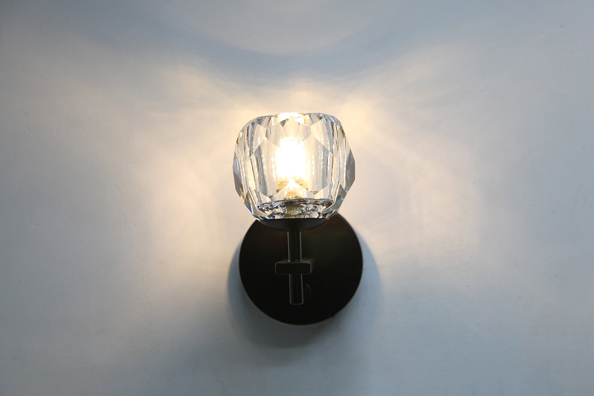 מנורת קיר בזוקה שחור