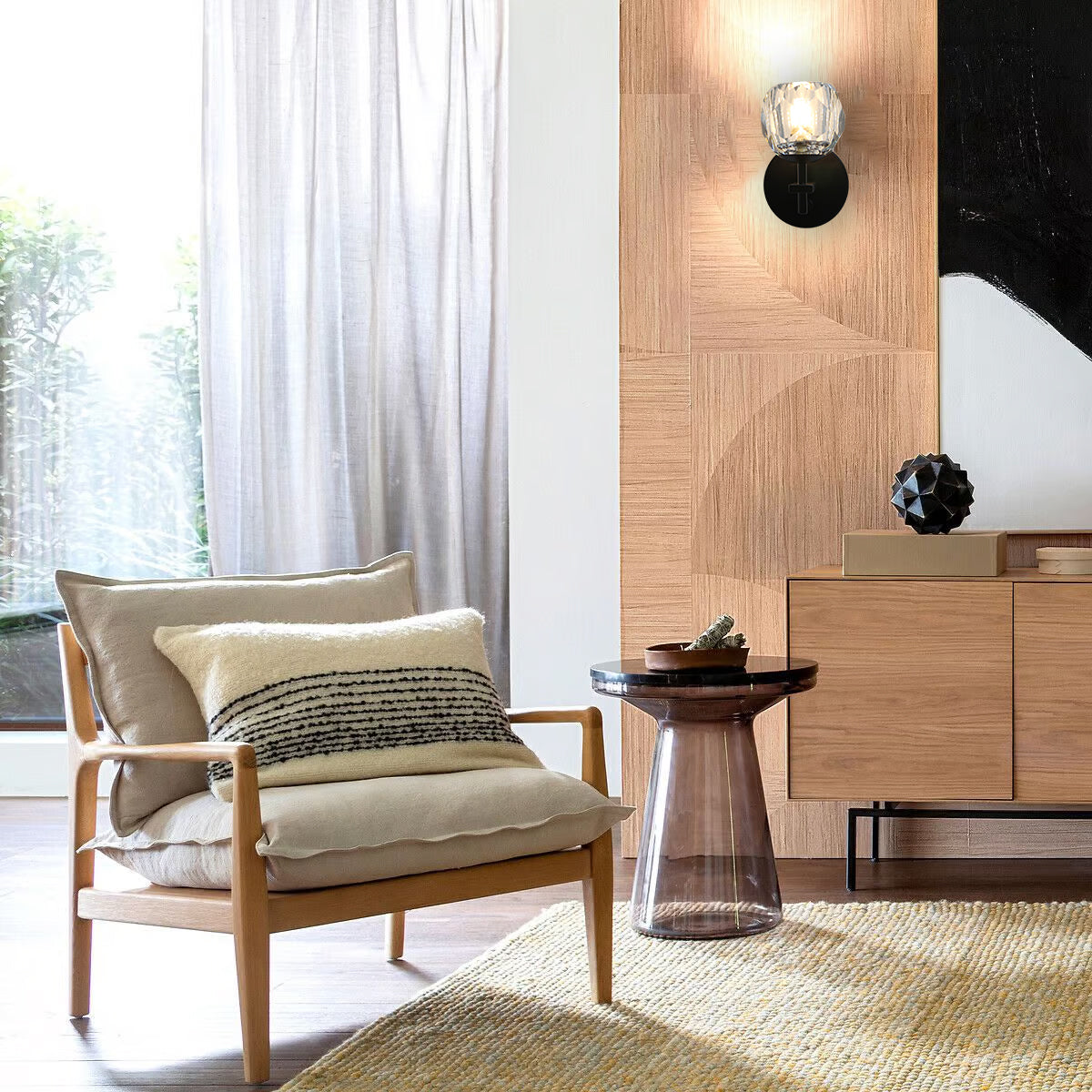 מנורת קיר בזוקה שחור