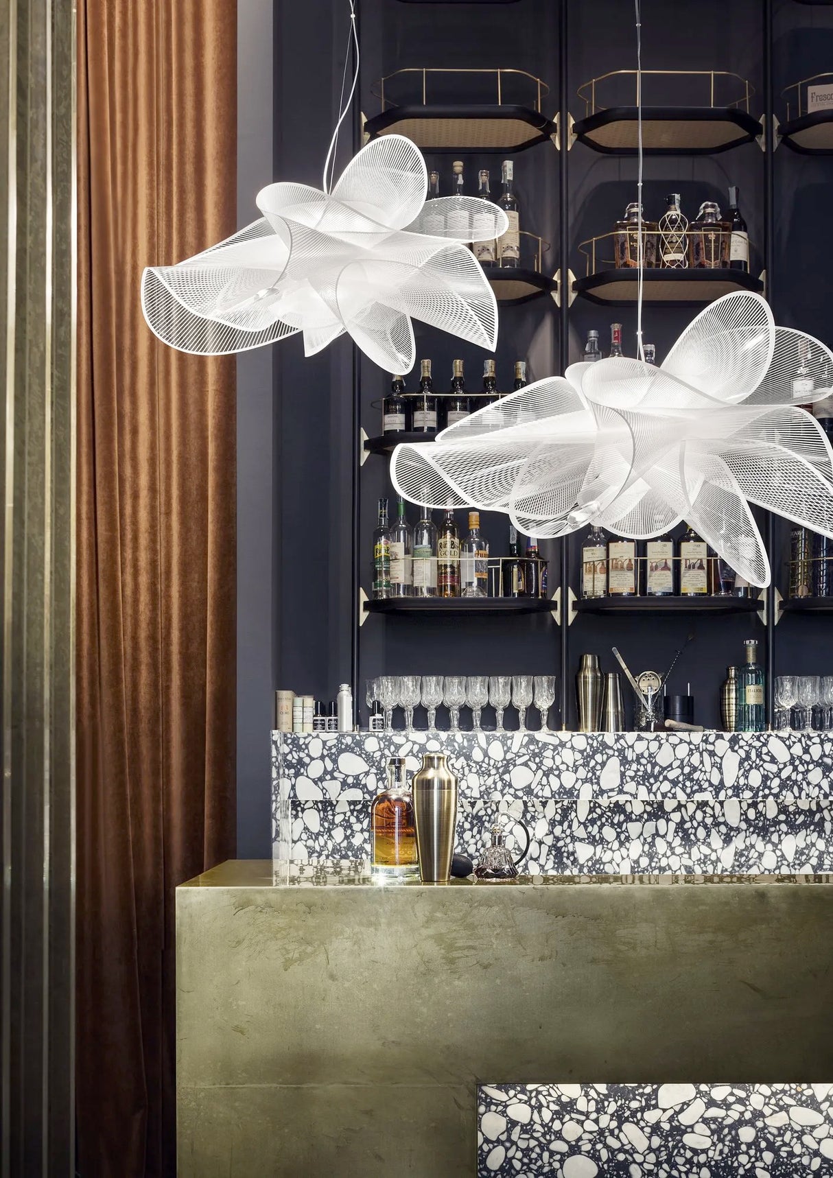 מנורת תלייה לד בלרינה דגם | A