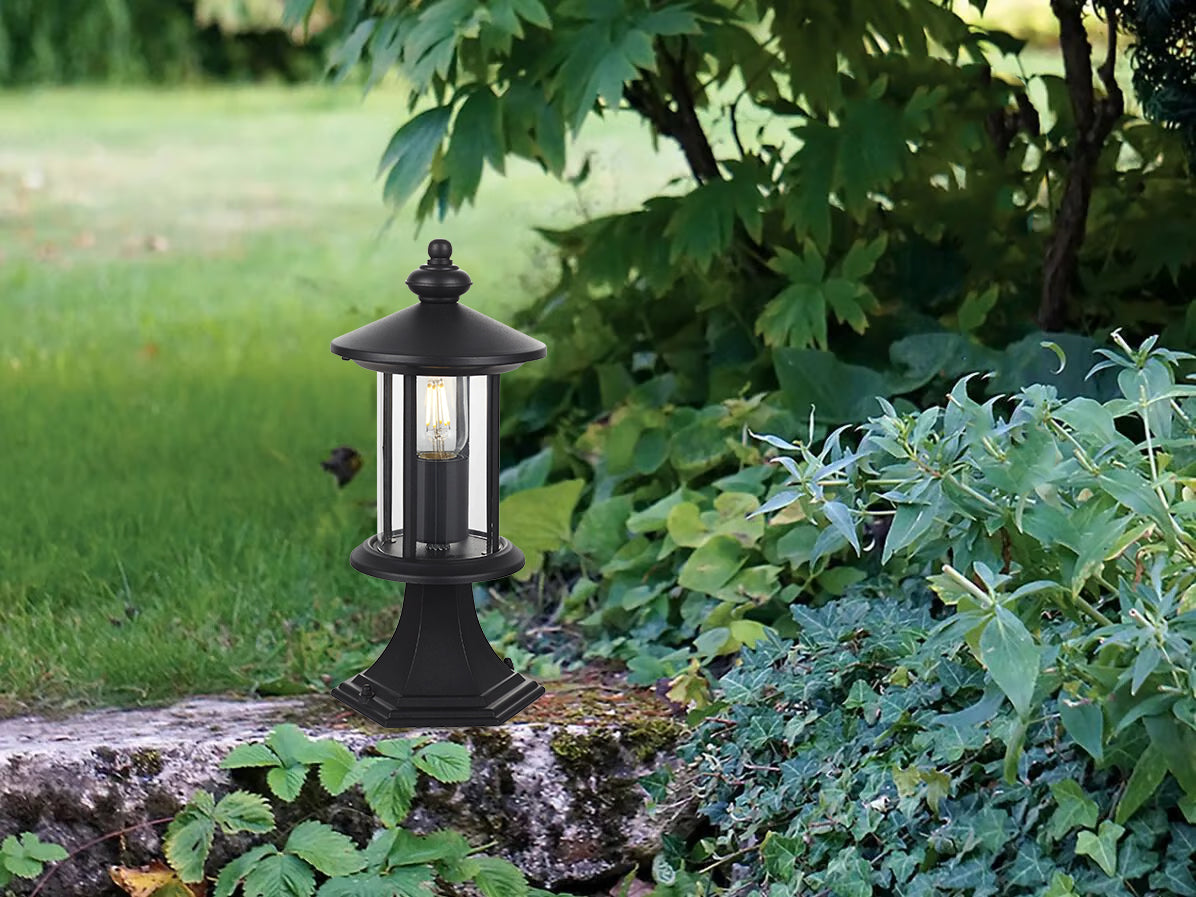 עמוד תאורה חוץ לגינה מעקה קיין