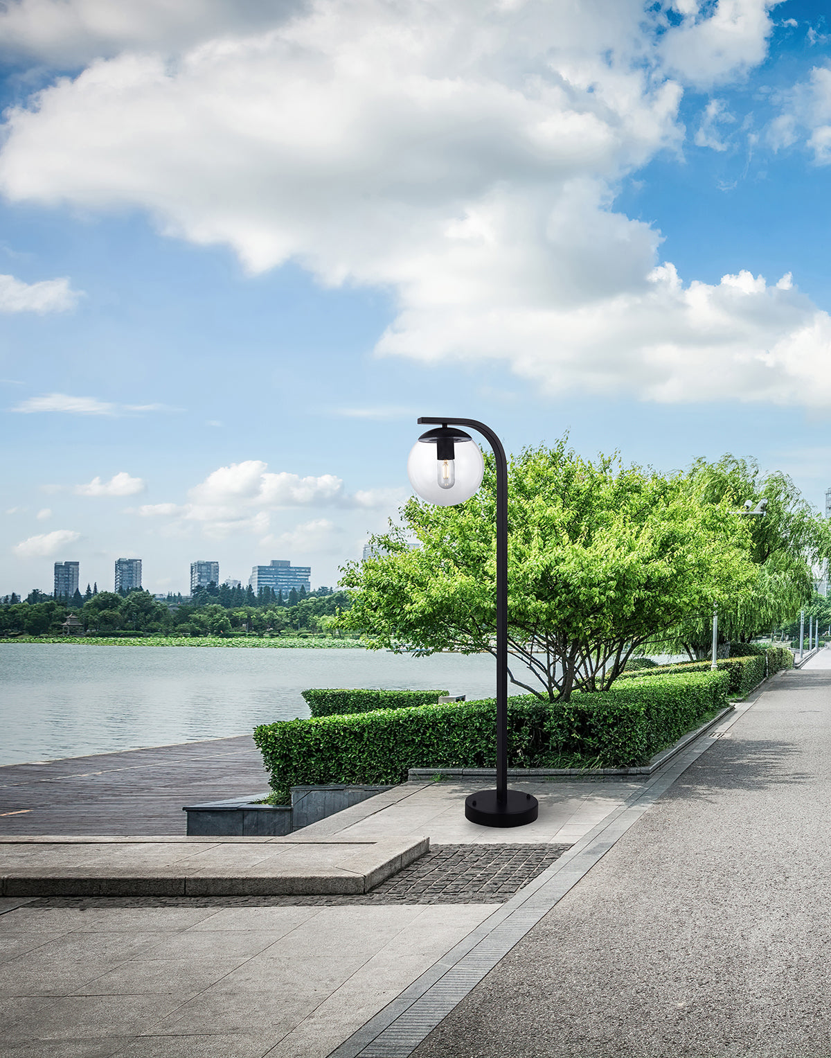 עמוד תאורה חוץ לגינה דנמרק