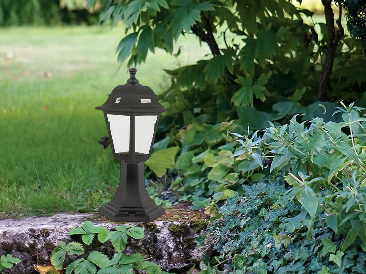 עמוד תאורה חוץ לגינה מעקה עמיר| שחור| לבן