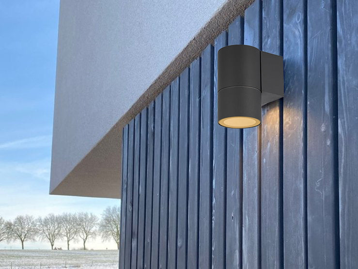 מנורת קיר חוץ דאון – GU10 | IP54 | שחור / לבן