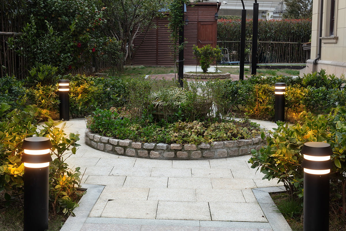 עומד תאורה חוץ גינה קומנדר 15W| שחור| אפור| IP65