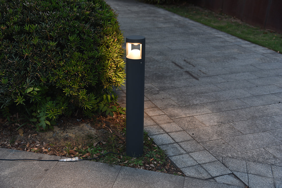 עמוד תאורה חוץ לגינה לינארדו שחור