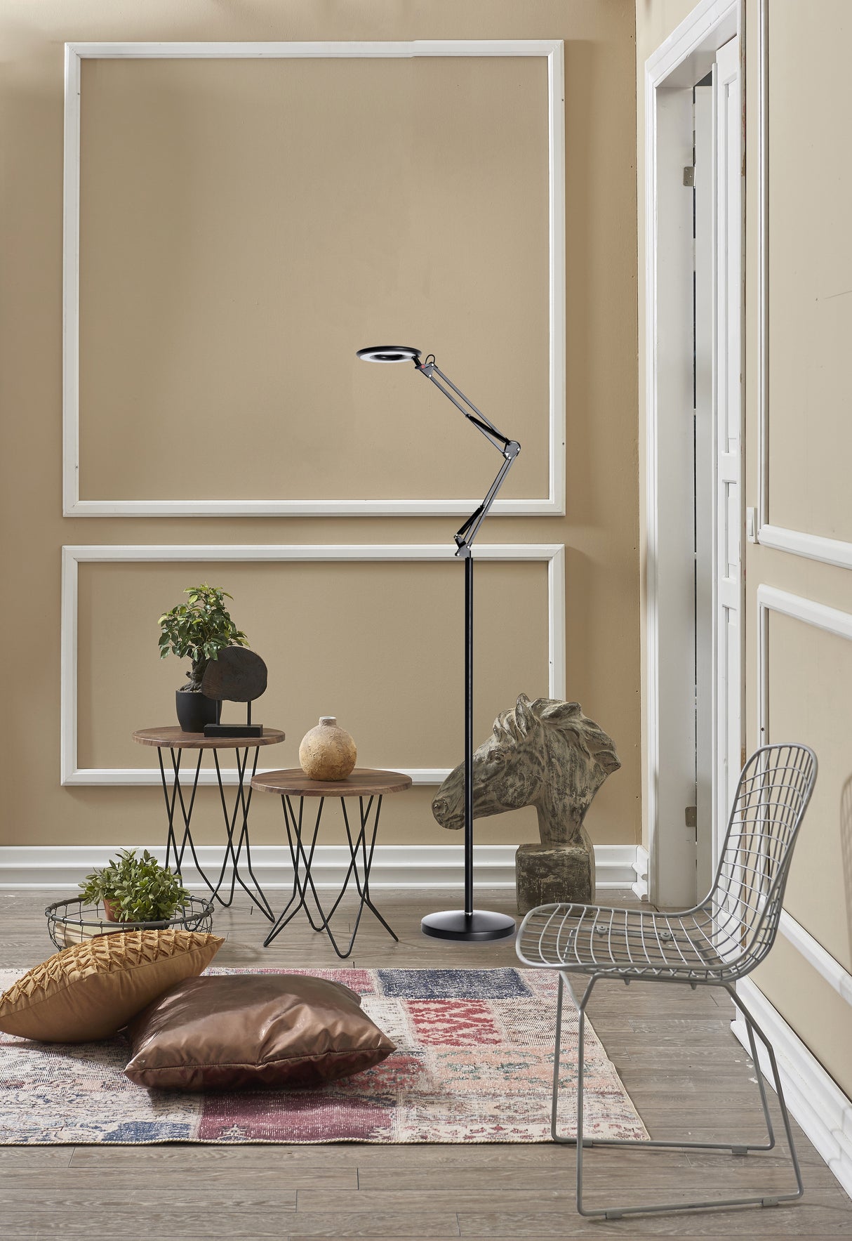 מנורת עמידה רינג