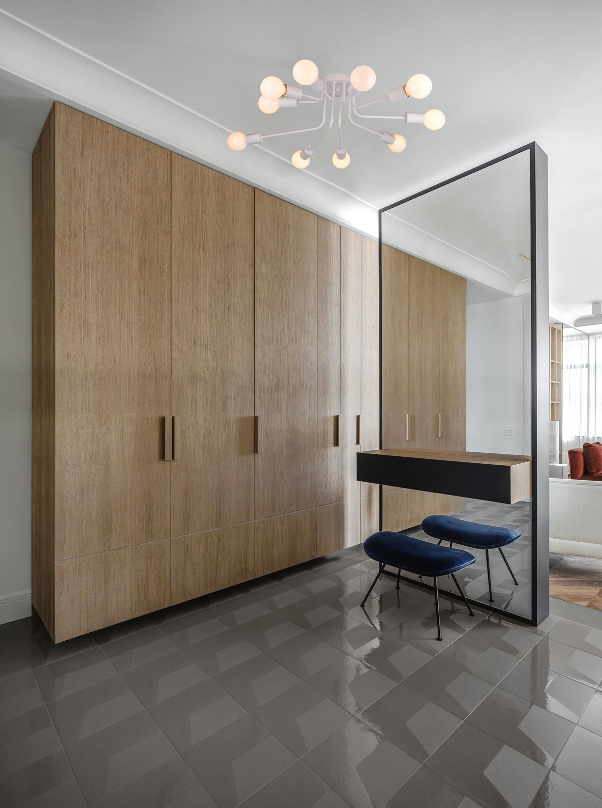 צמוד תקרה אסקדה עשיריה| לבן