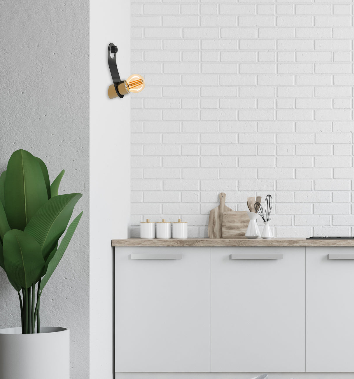 מנורת קיר סטיב פליז