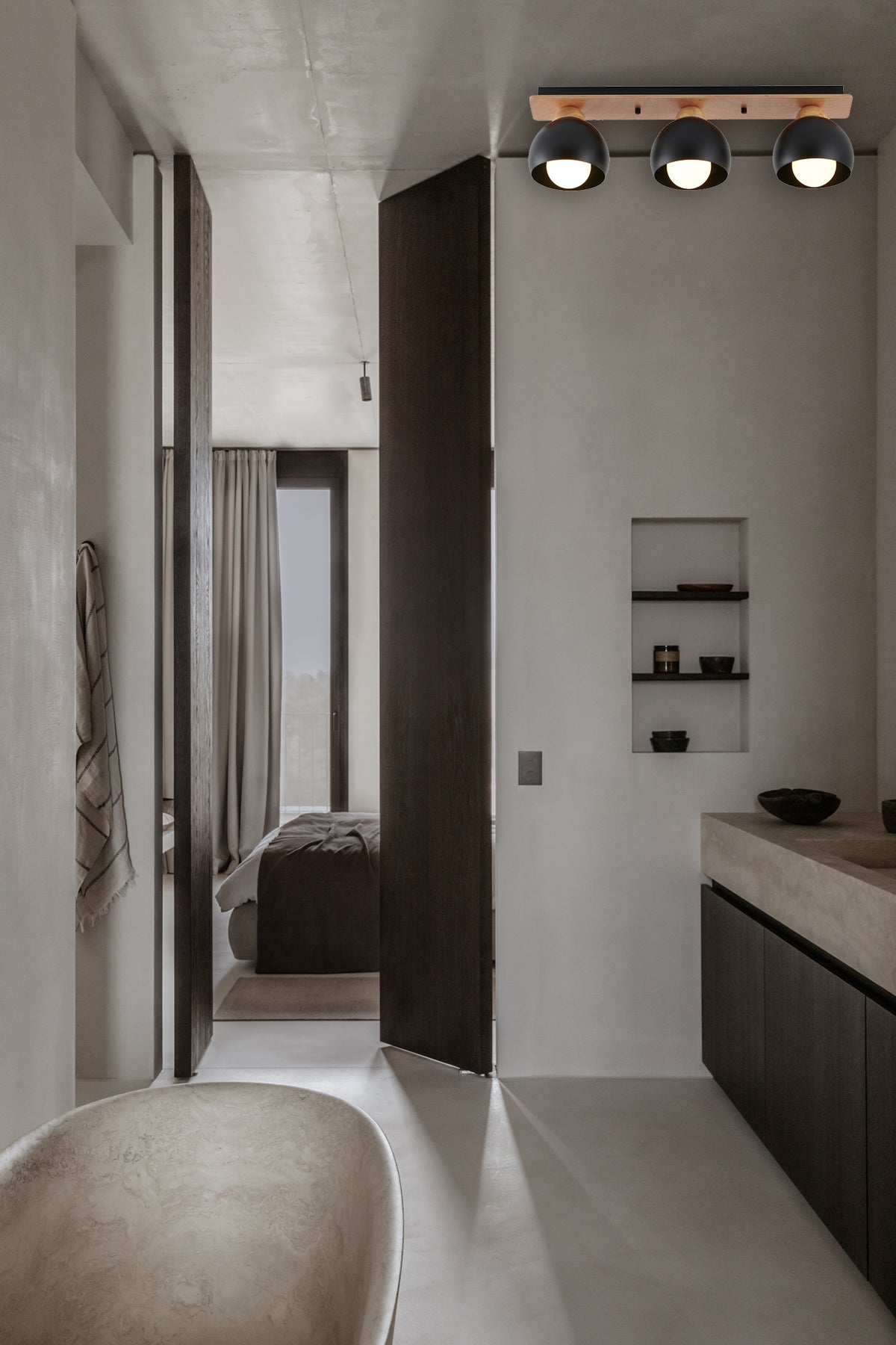 צמוד תקרה ליאמי שלישיה