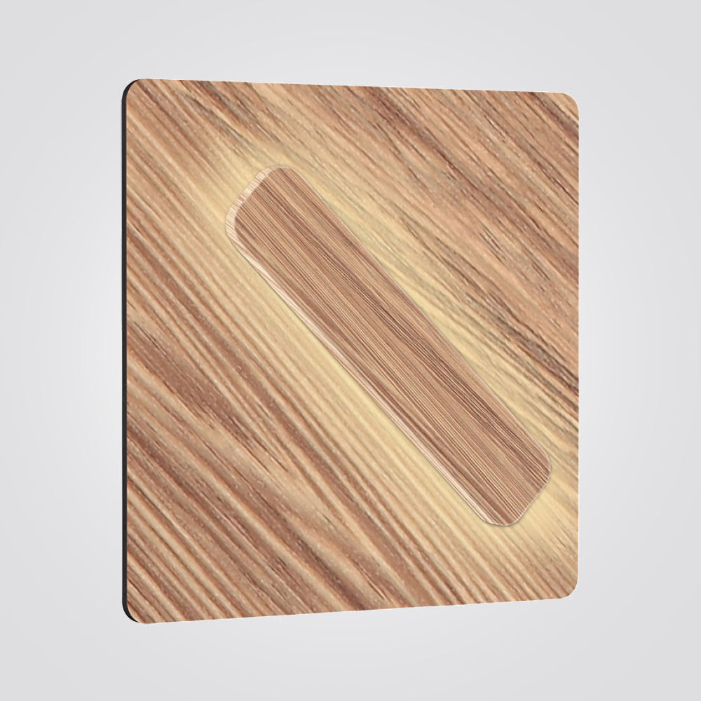 מנורת קיר לוסי לד עץ