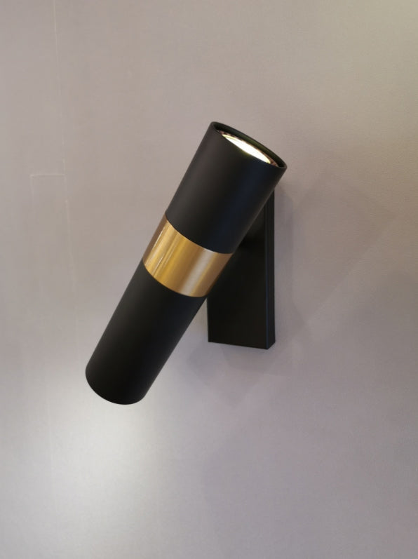 מנורת קיר אפ דאון כריסטיאן פליז+ שחור דגם| B