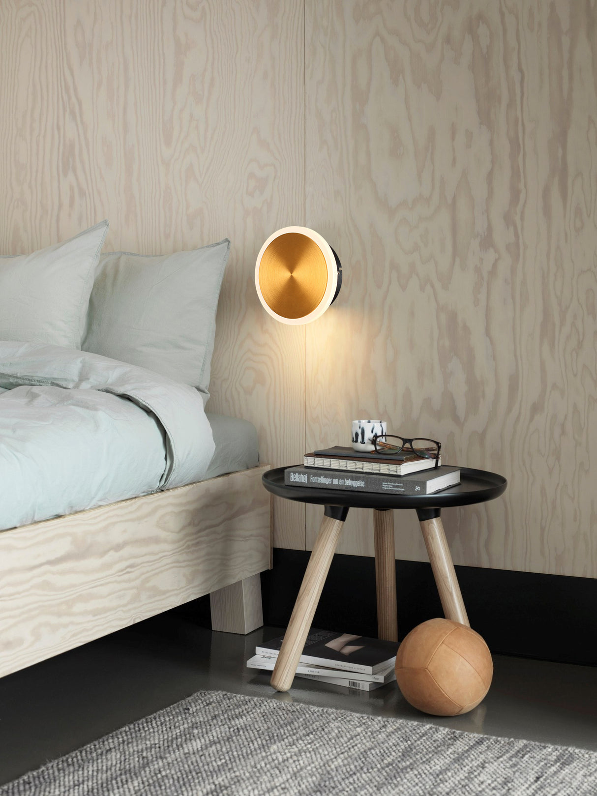 מנורת קיר אונה| זהב