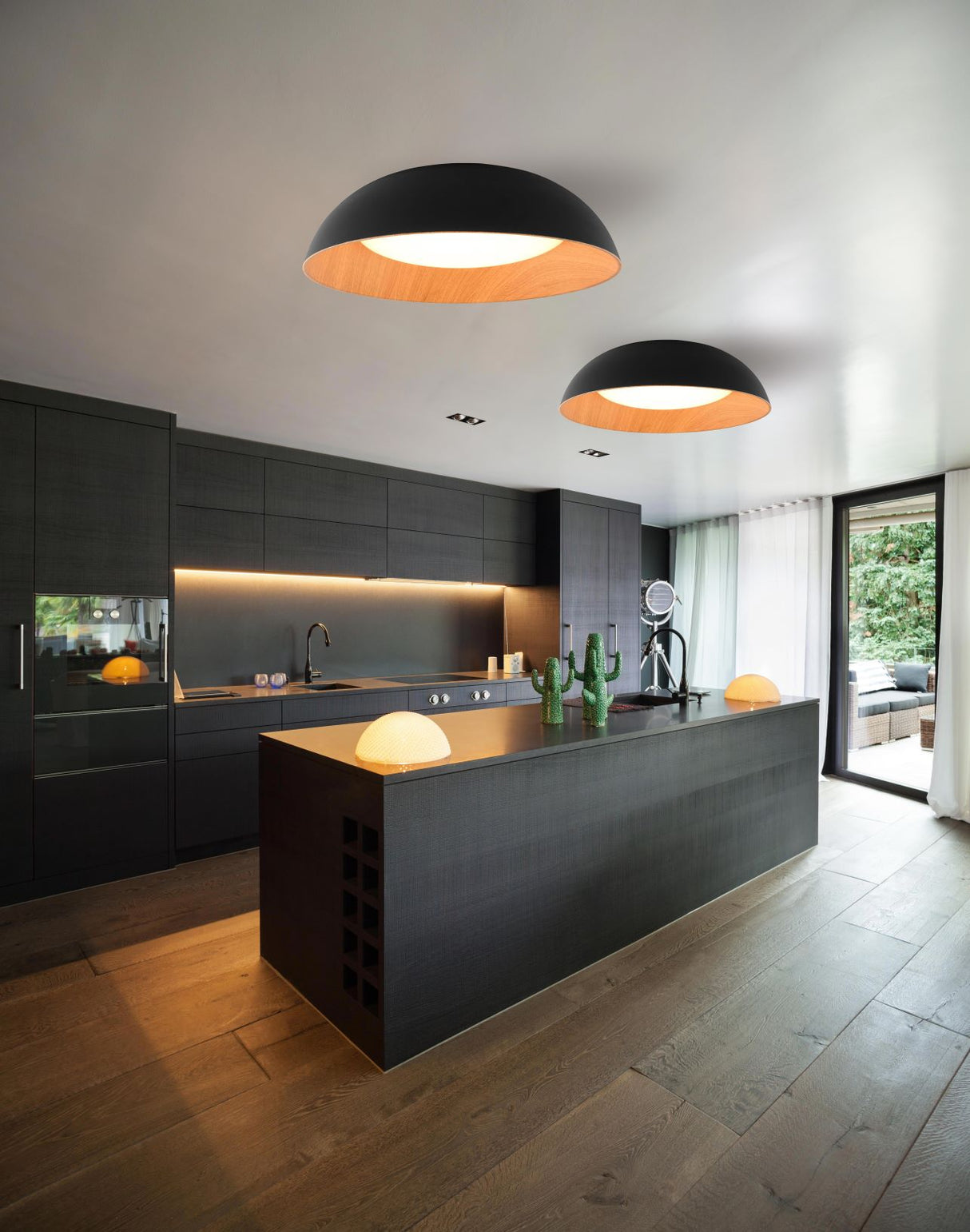 צמוד תקרה אדל לד| שחור+ עץ| Φ32| Φ50|