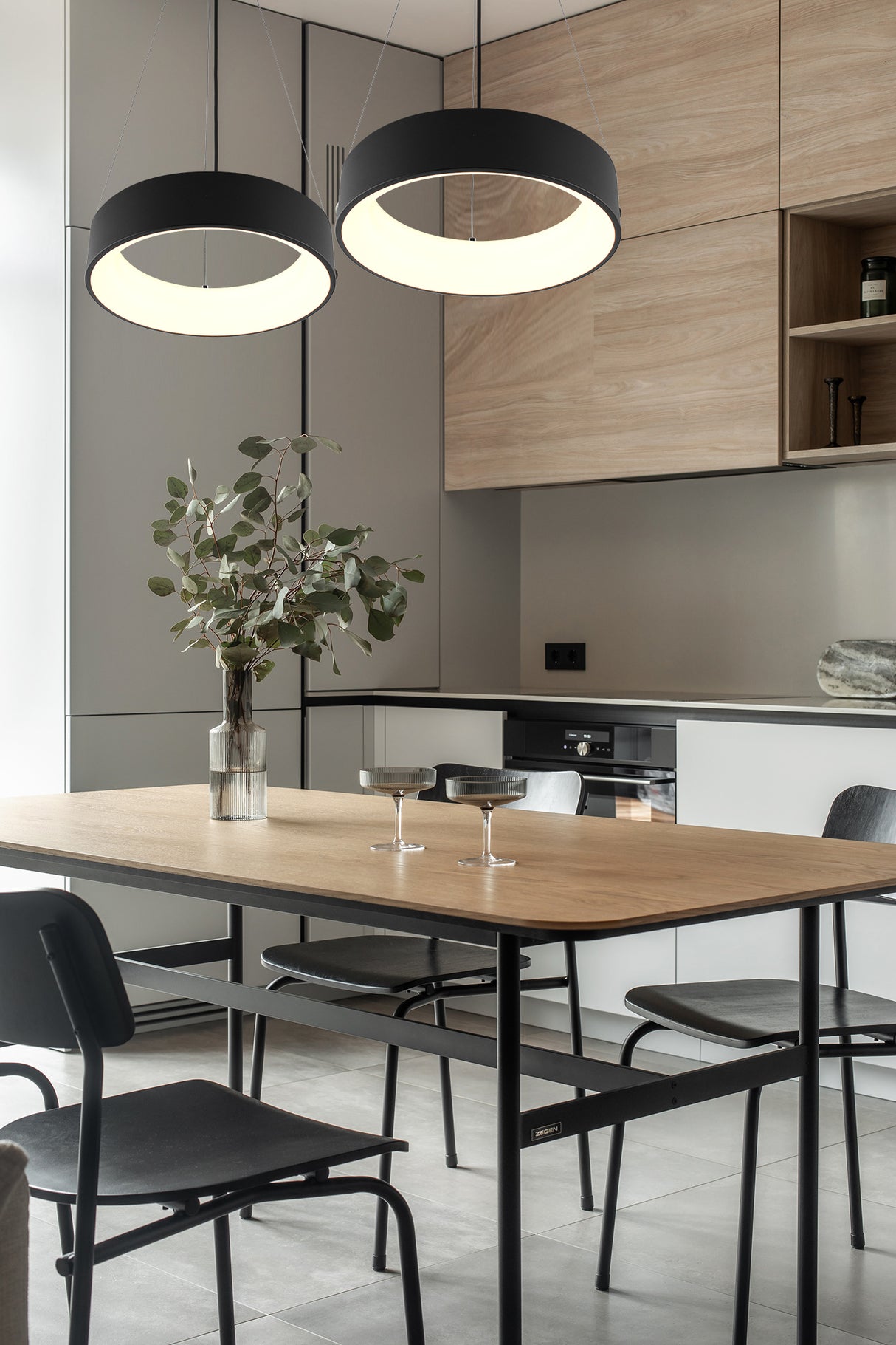 מנורת תלייה ג'וליה לד| שחור| Φ45| Φ60| CCT