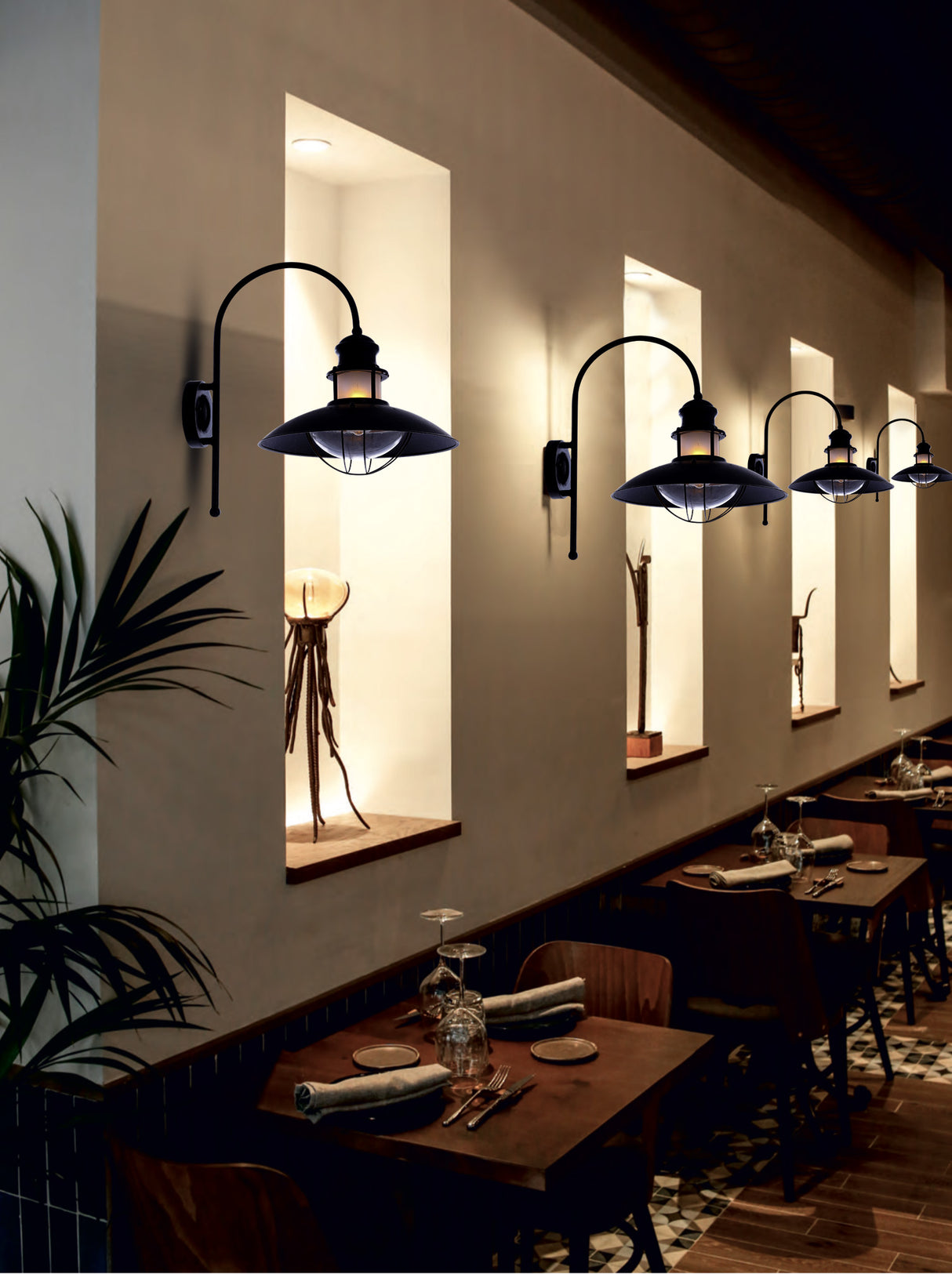 מנורת קיר גינה חוץ שרה| שחור| דגם C