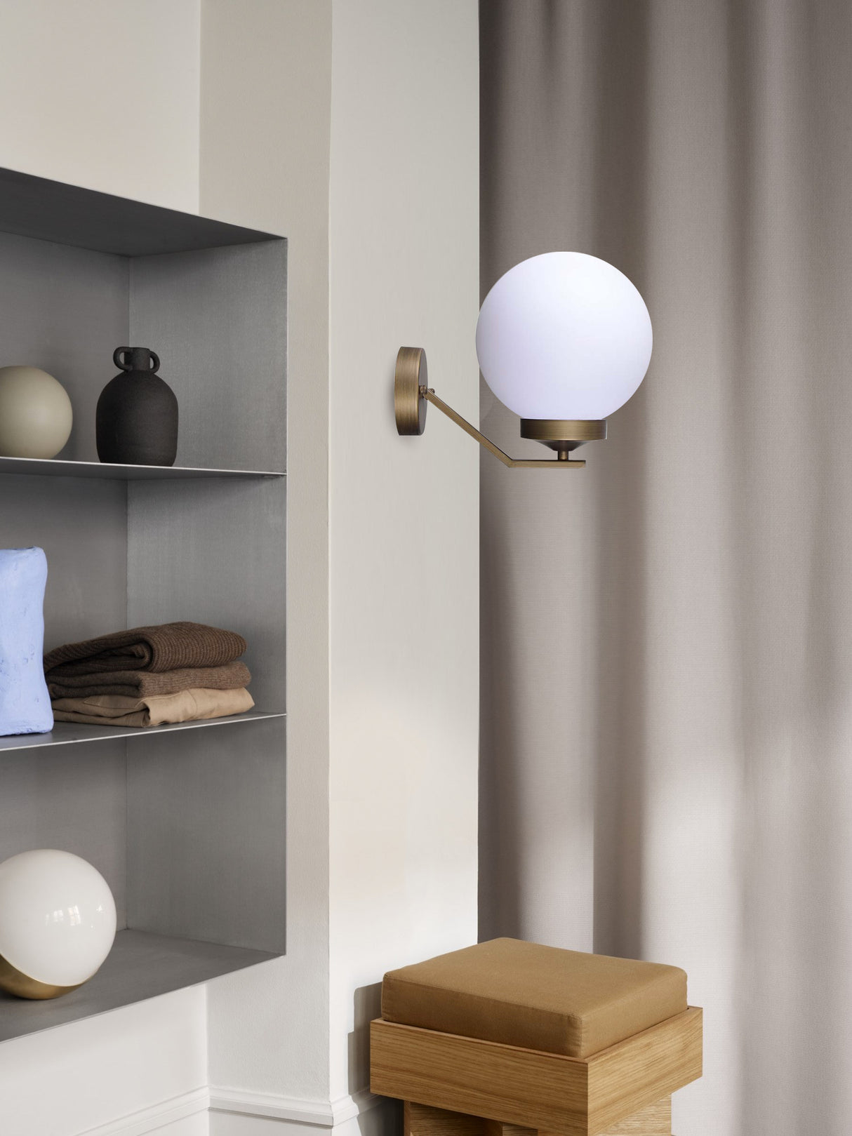 מנורת קיר כדור גוד דגם A