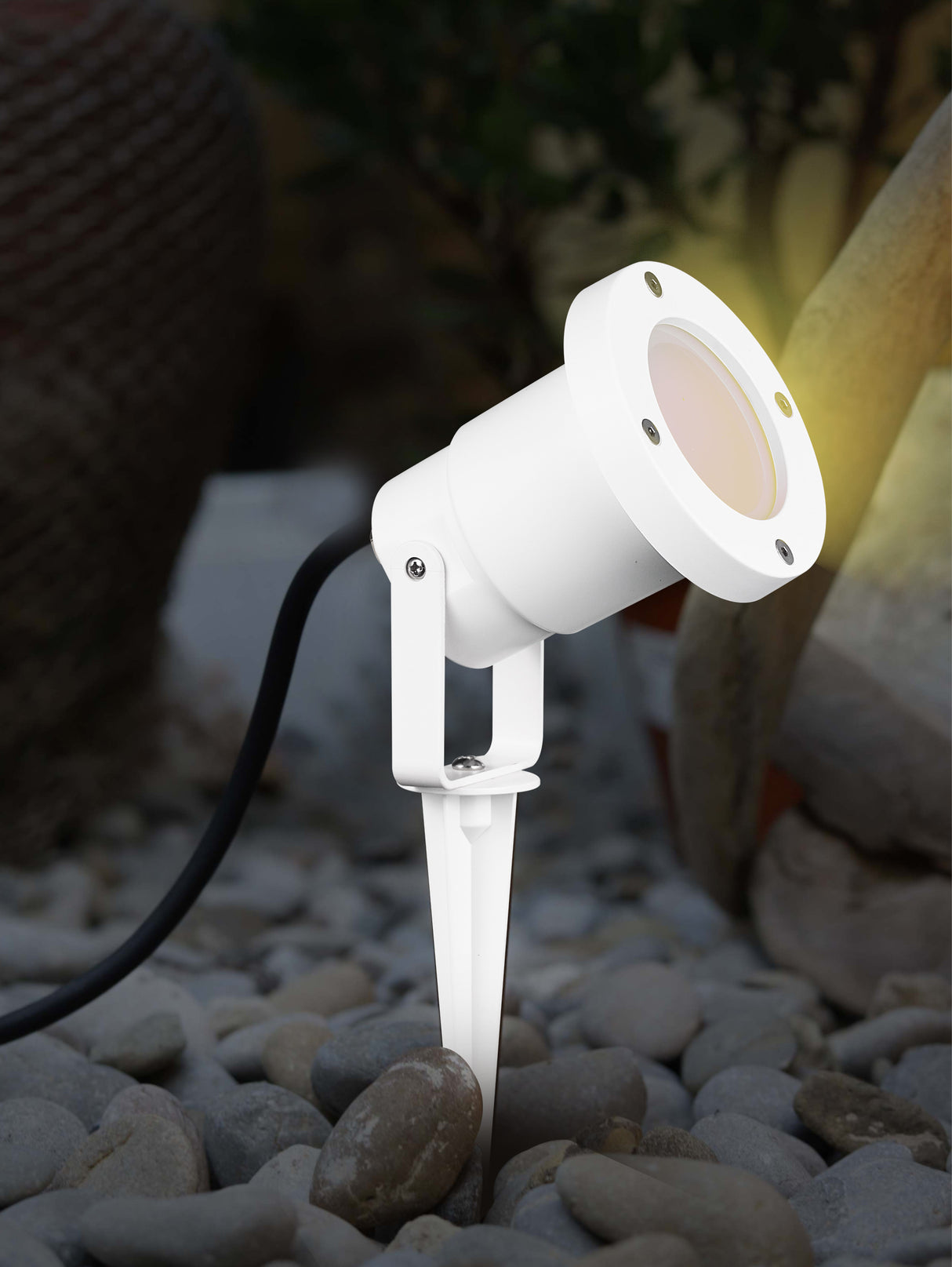 דוקרן רפי לגינה GU10| 220V| שחור|לבן