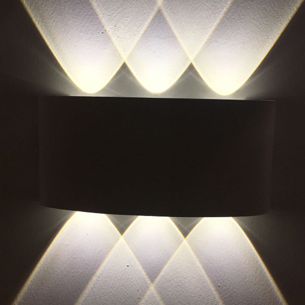 מנורת קיר גינה חוץ אפ-דאון לד רון שחור| לבן| זהב