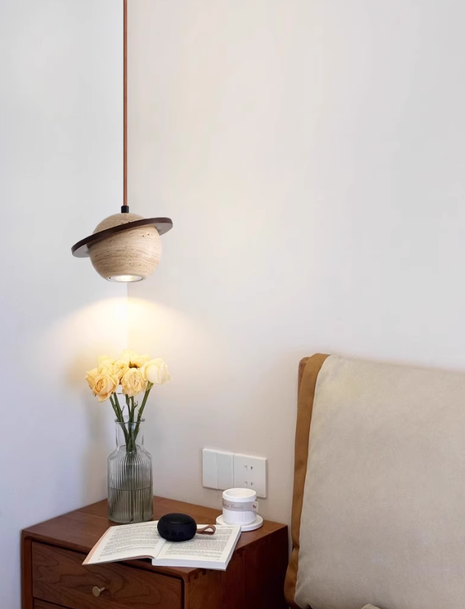 מנורת תלייה סיינה – טרוונטין ועץ כהה טבעי  | בית נורה G9