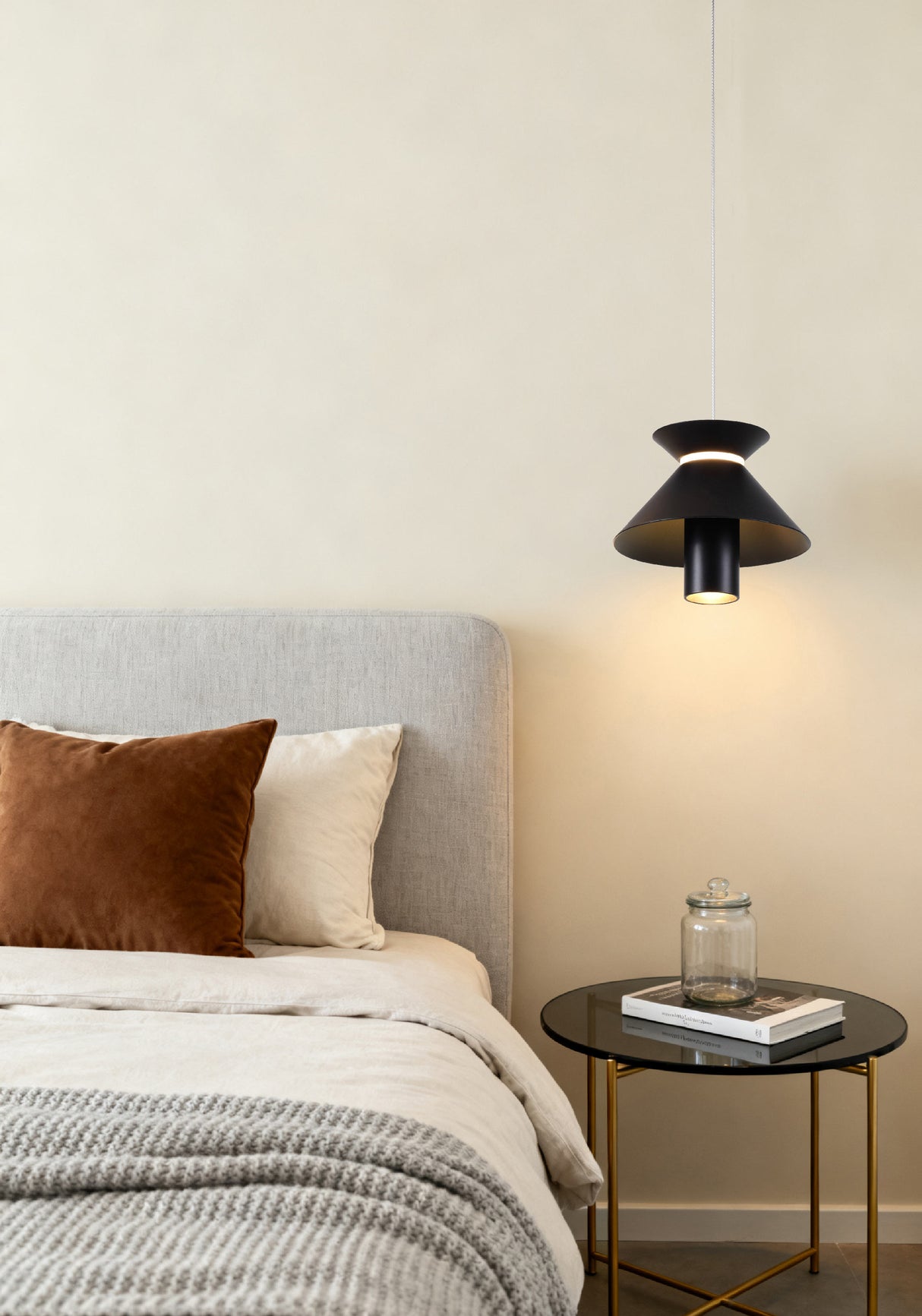 מנורת תלייה LED ברוקלין – שחור / לבן / זהב