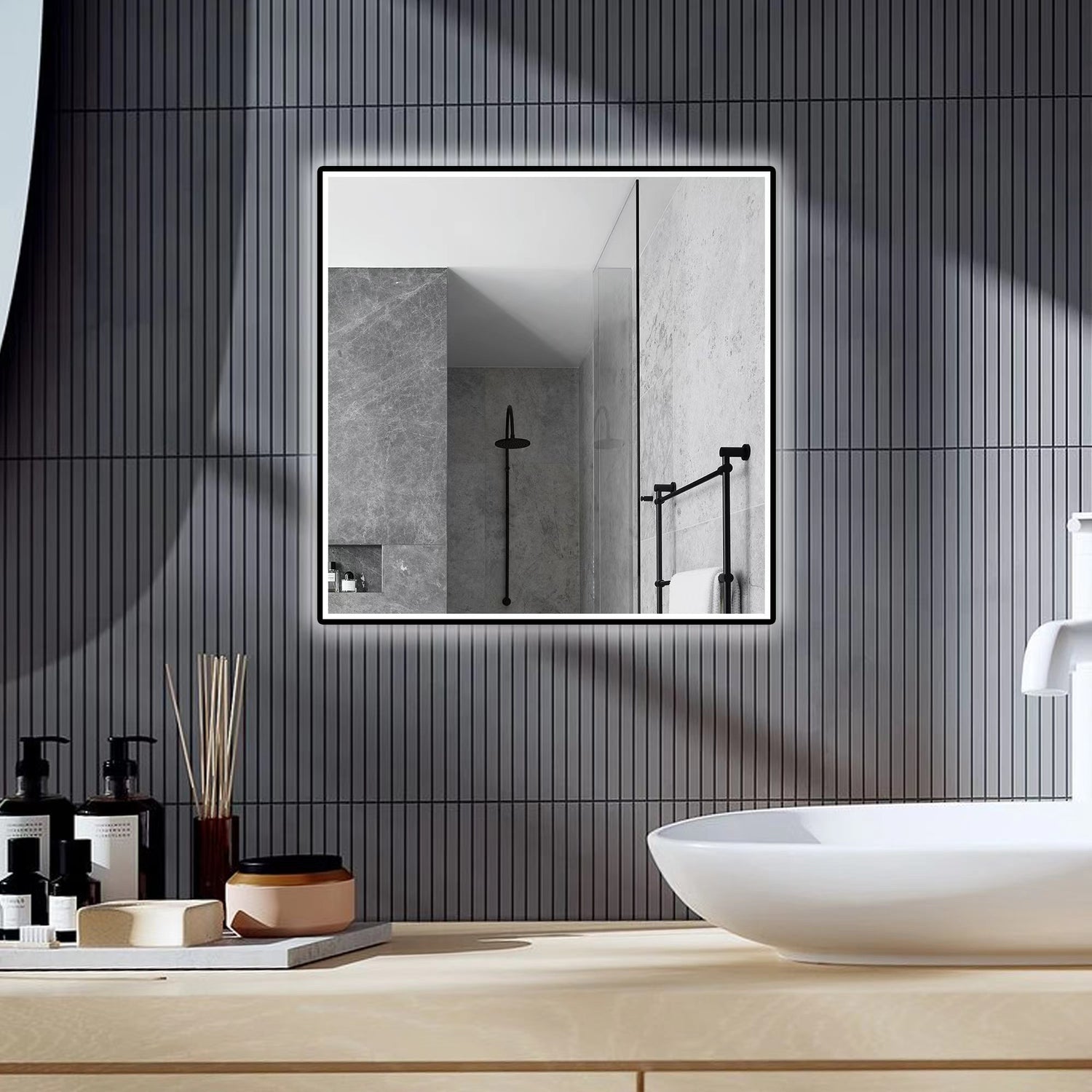 מראה מוארת מרובעת 60*60 מסגרת שחורה CCT – דיל תאורה וחשמל